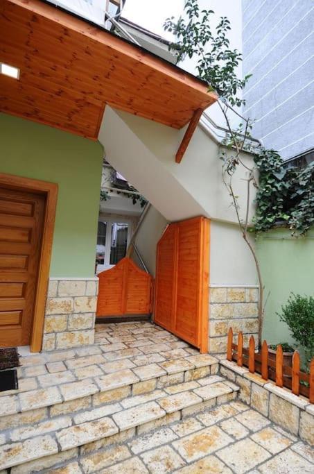 Grandpa House App.1 Tirana Exterior foto